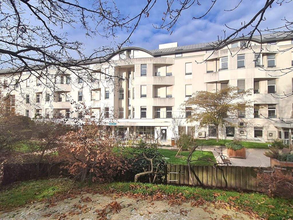 Hospital Of Diaconesses De Reuilly