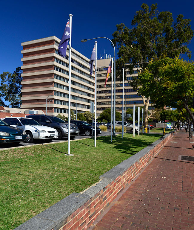 portfolio-queen-elizabeth-hospital-thumbnail