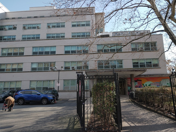 Metropolitan-Hospital-Center3