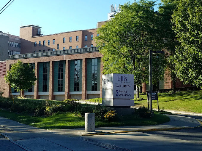 Ellis-Hospital-Doctor-Bookly