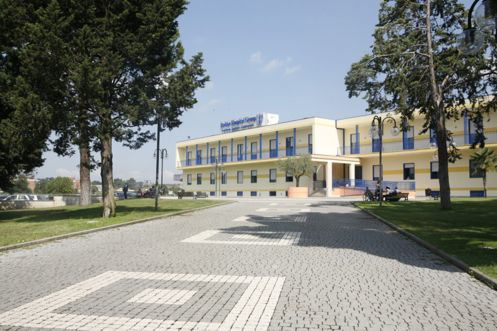 IHG-complesso-centrale-esterno-1-scaled-1