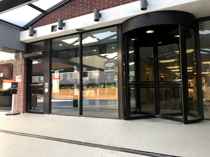 NewYork-Presbyterian-Westchester-Doctor-Bookly4