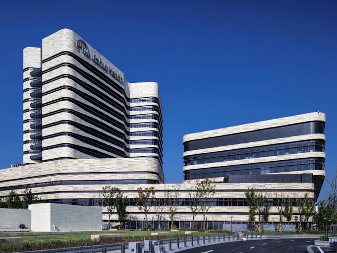 Shanghai-Jiahui-International-Hospital-doctor-bookly3