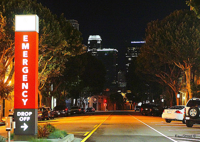 Looks-N.-at-EMERGENCY