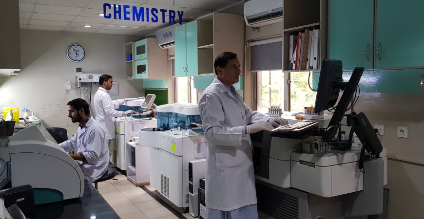 Clinical-Chemistry-870×450
